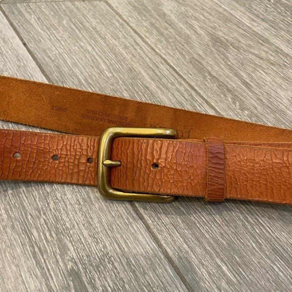 J Crew Brown Crackled Leather Belt - Picture 5 of 12